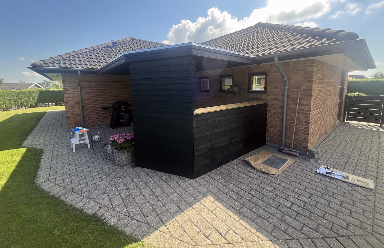 Flot overdækning til fliseterrassen Flot overdækning til fliseterrassen